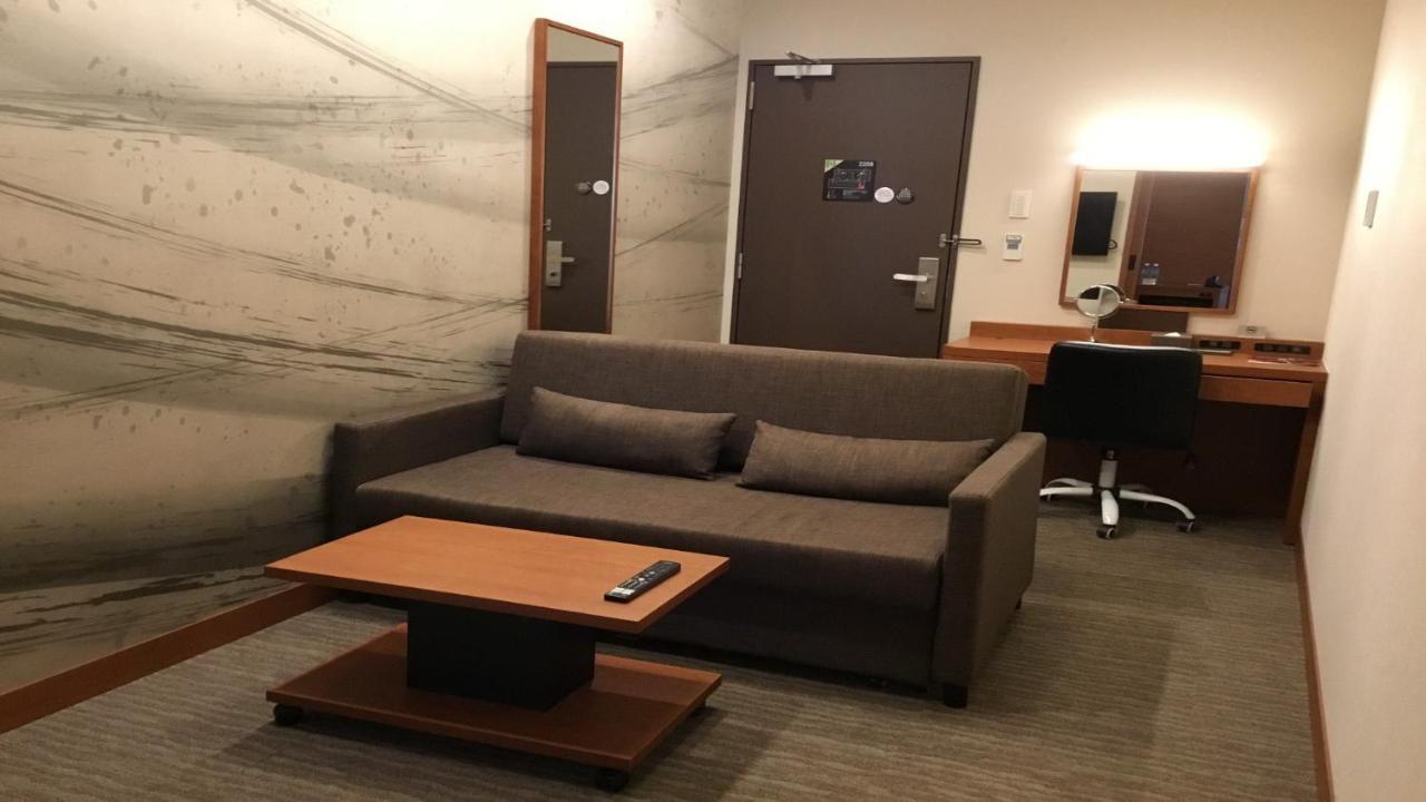 Odysis Suites Osaka Airport Hotel إيزوميسانو المظهر الخارجي الصورة